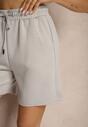 Сірі Шорти