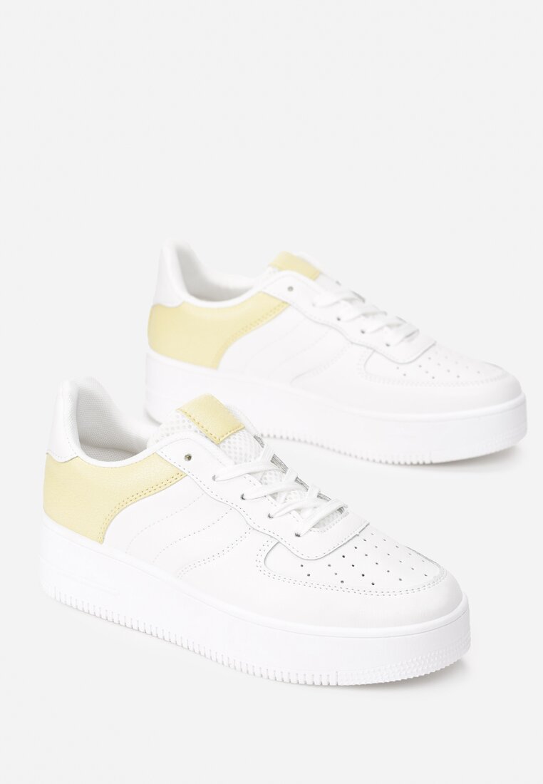 Білі Снікерси