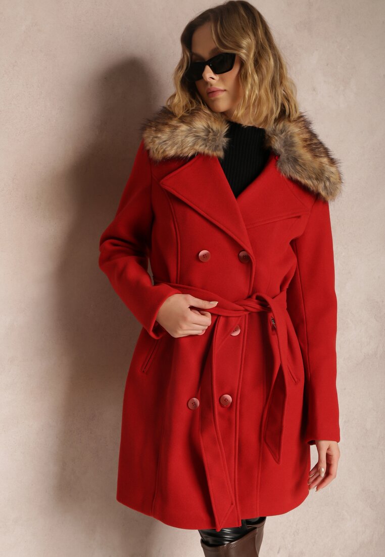 Червоне Пальто