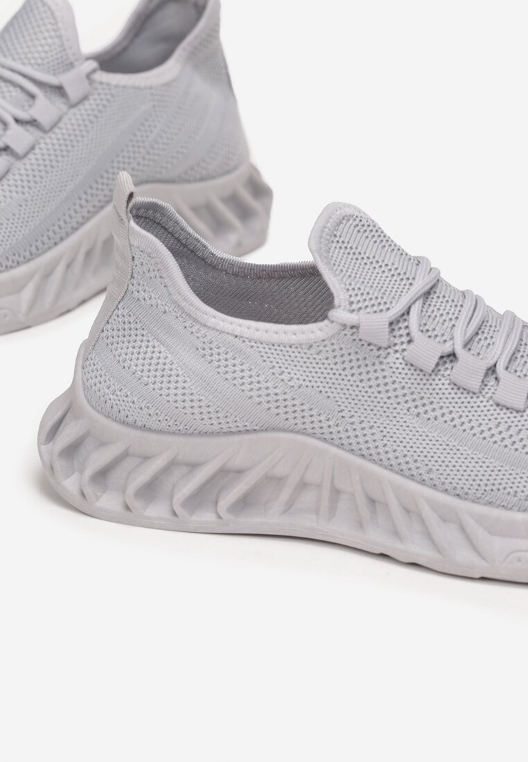 Сірі Кросівки