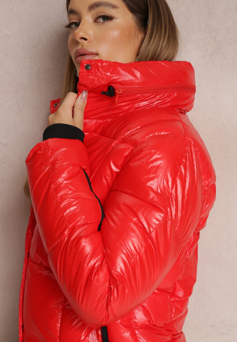 Червона Куртка
