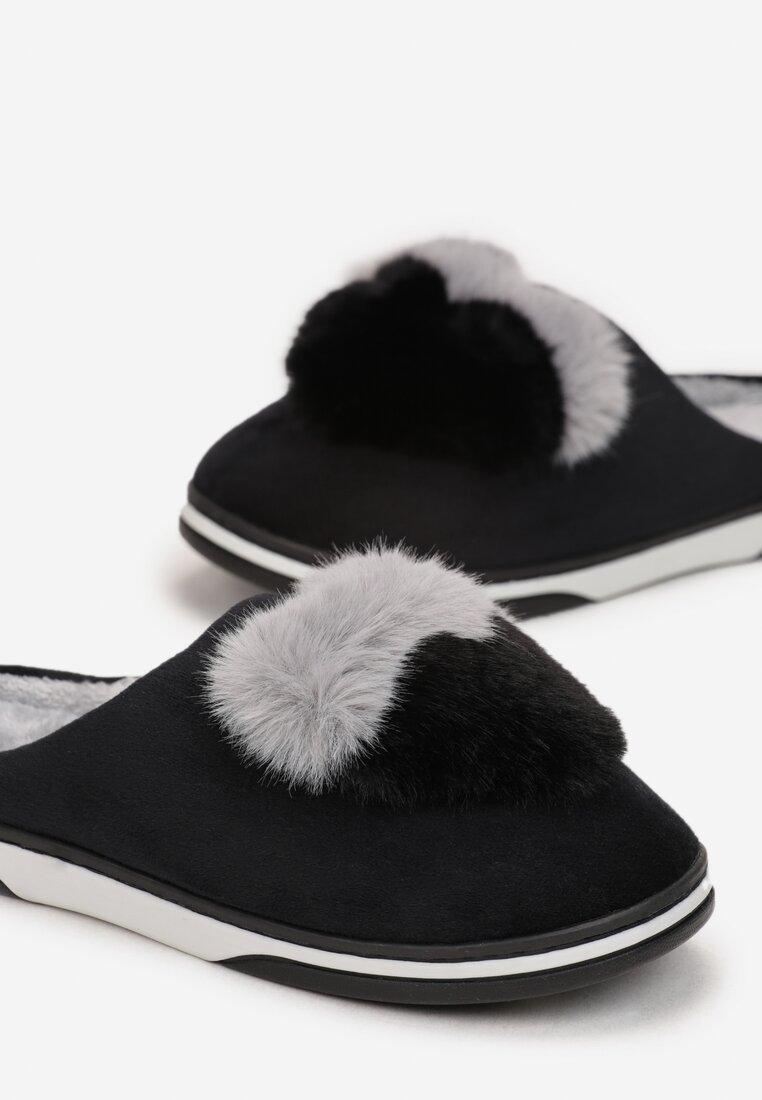 Чорні Тапки