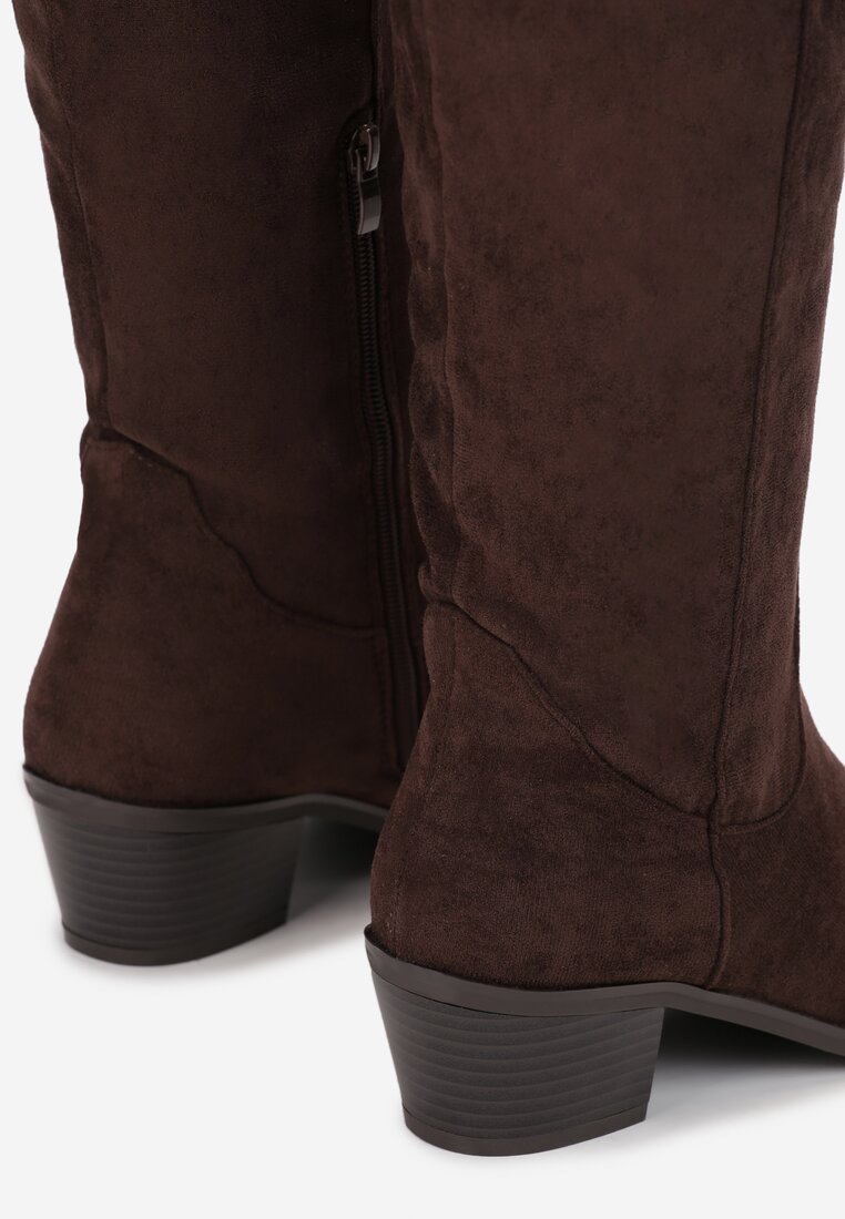 Коричневі Чоботи