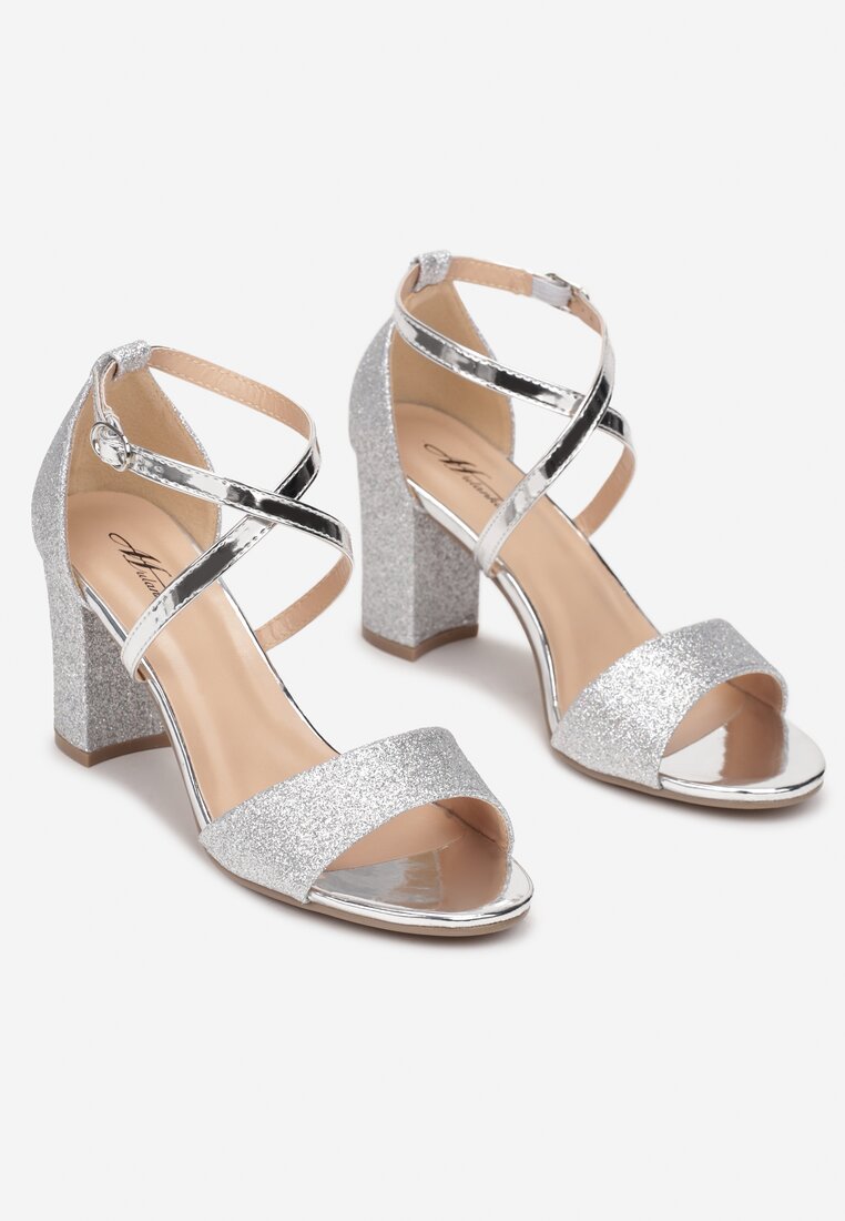 Срібні Босоніжки