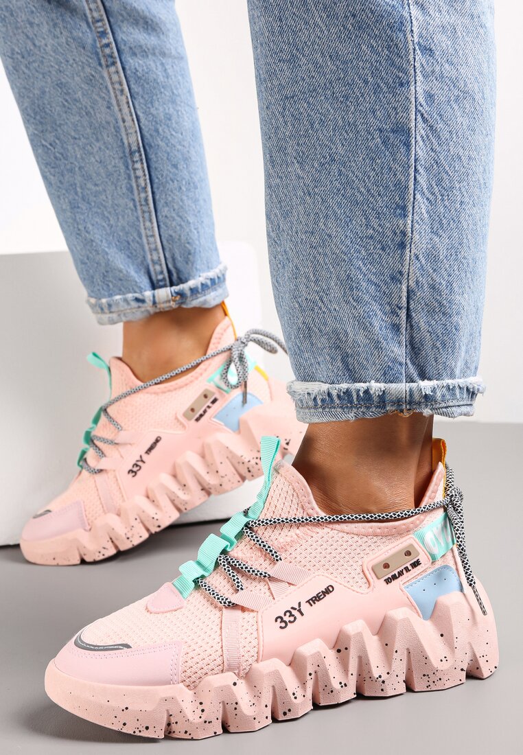 Рожеві Снікерси