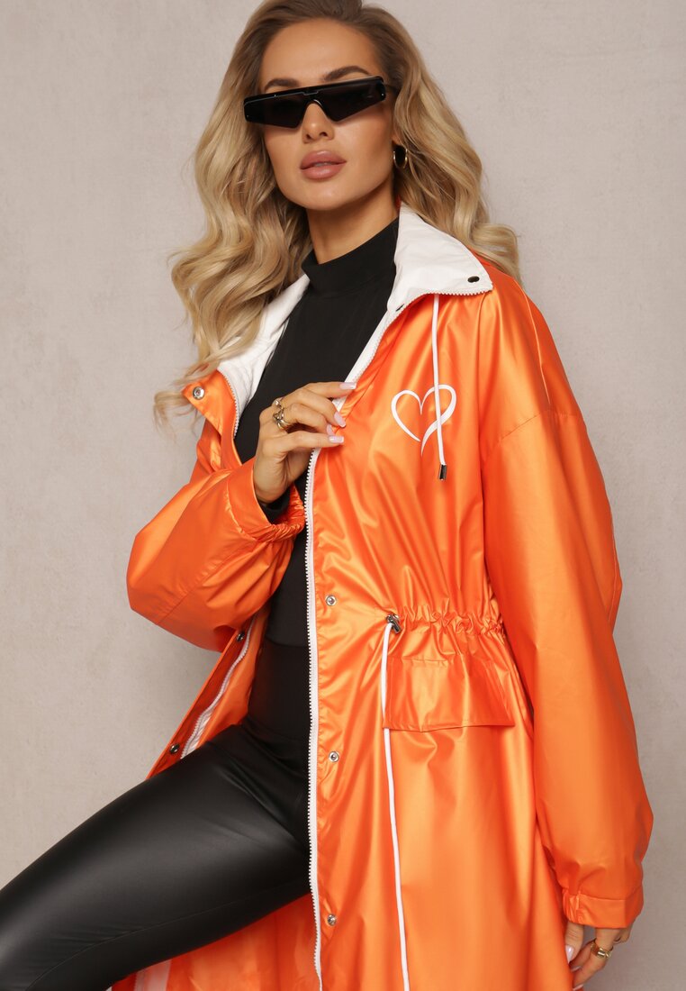 Оранжеве Пальто