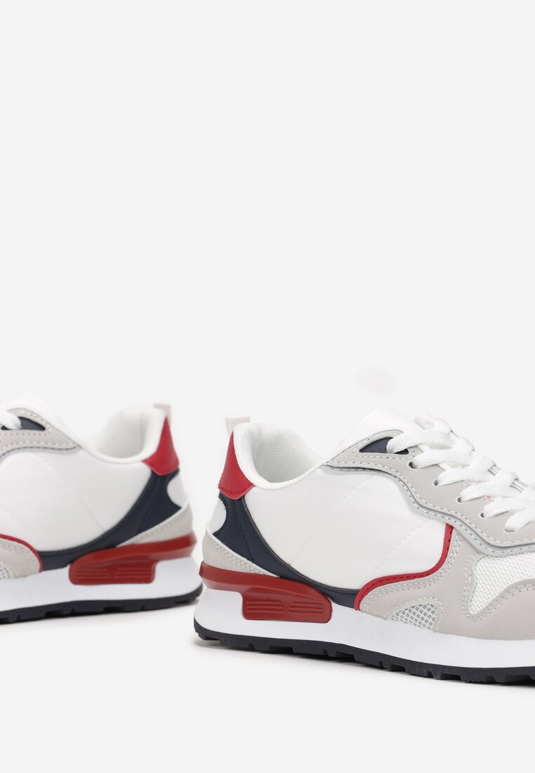 Білі Кросівки