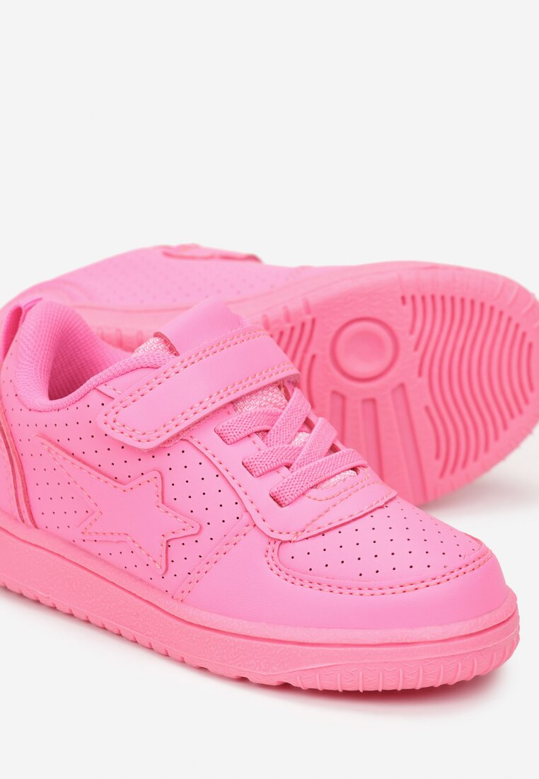 Малинові Кросівки