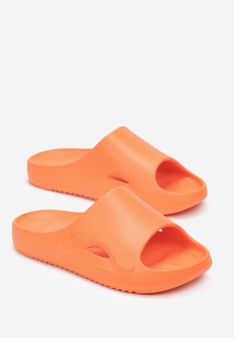 Оранжеві Шльопанці