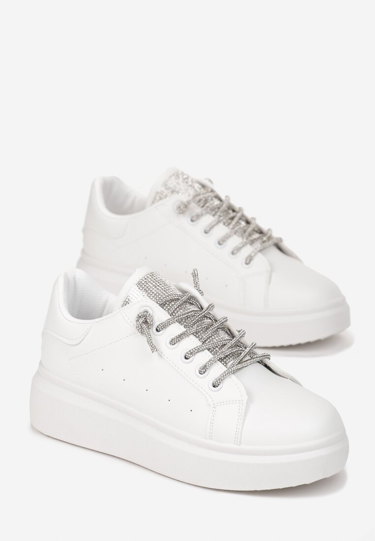 Білі Снікерси