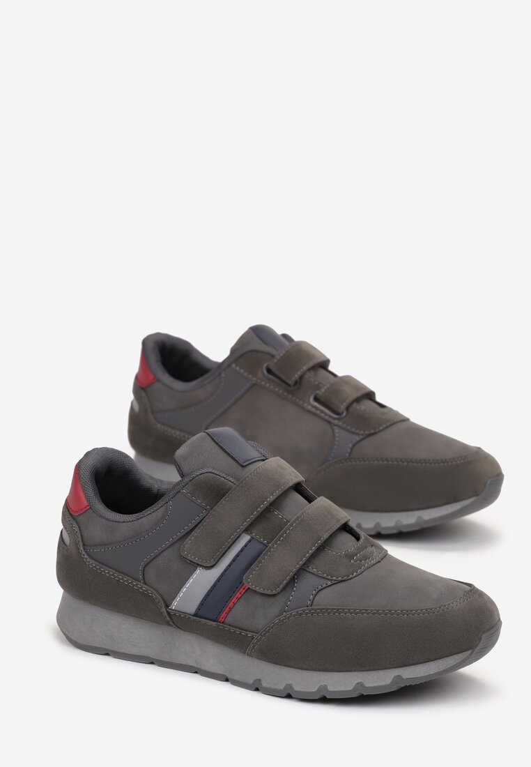 Сірі Кросівки