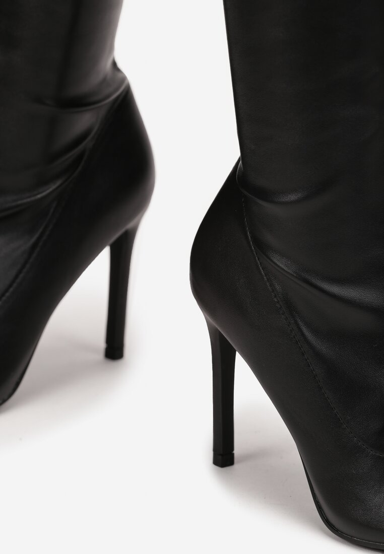 Чорні Чоботи