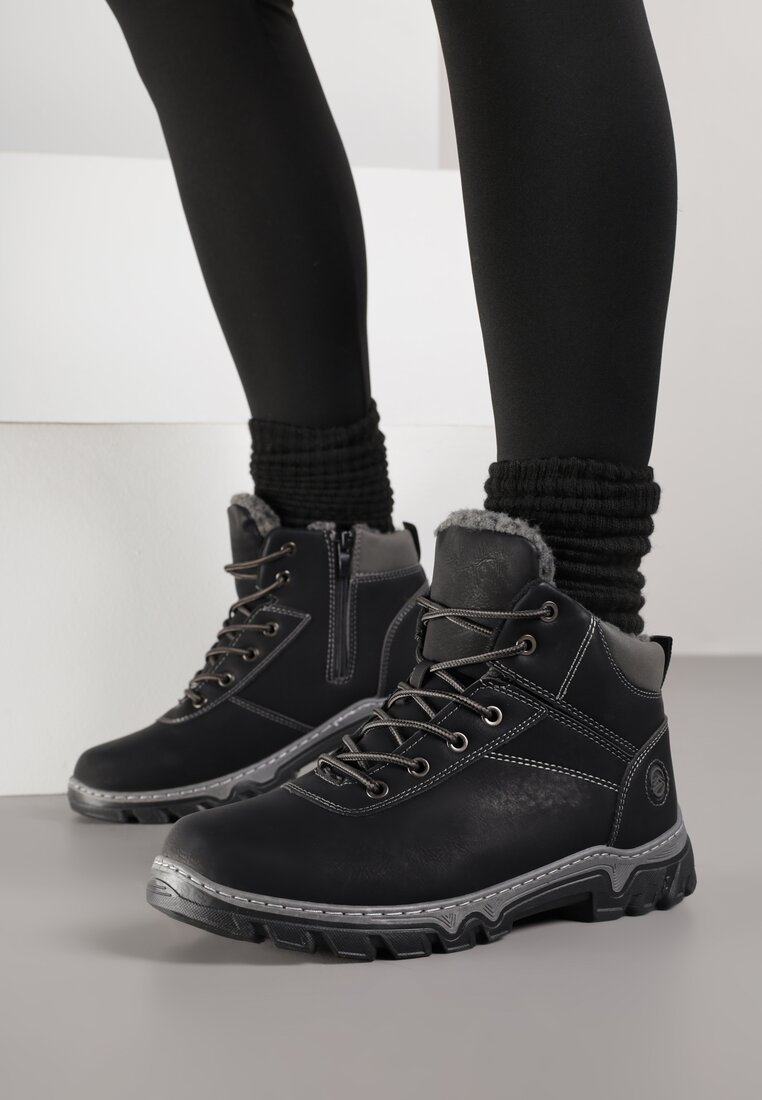 Чорні Черевики