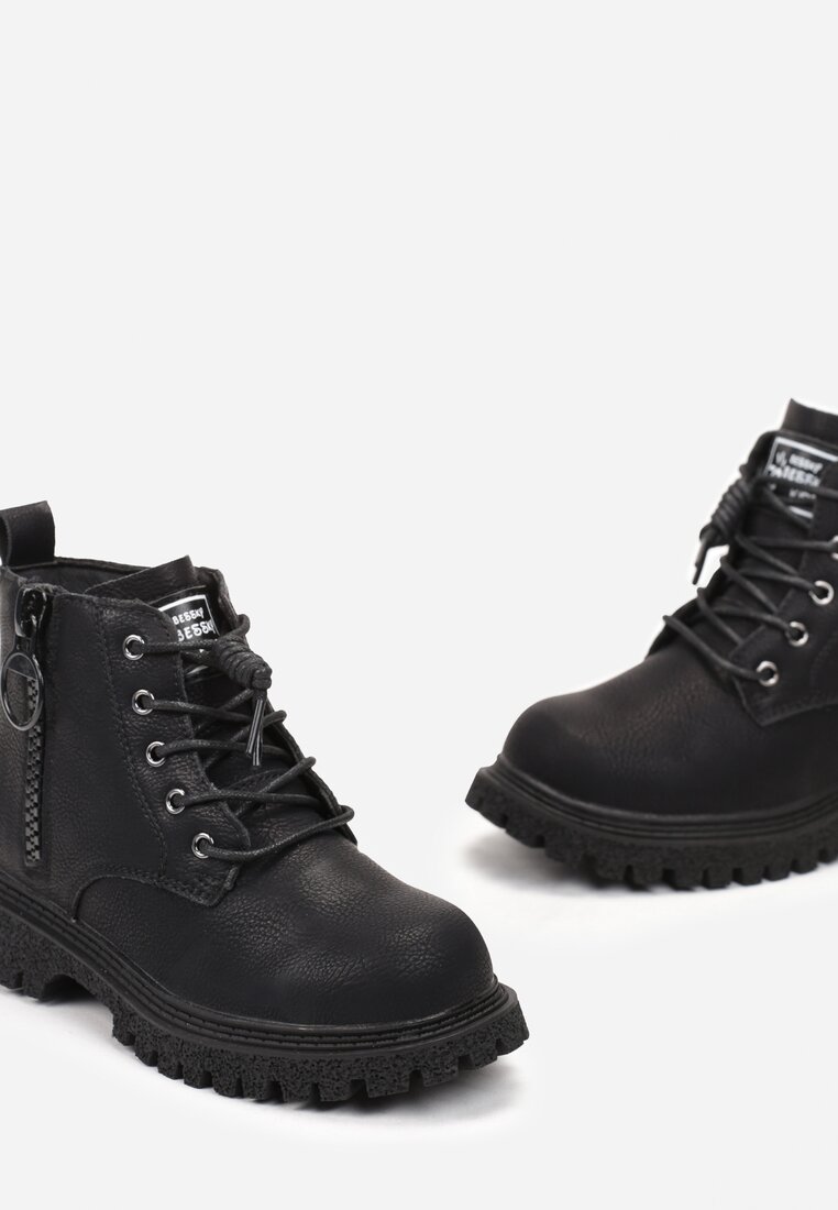 Чорні Черевики