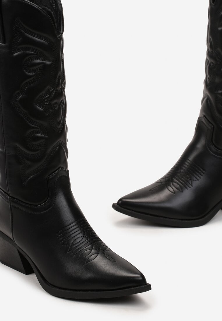 Чорні Чоботи