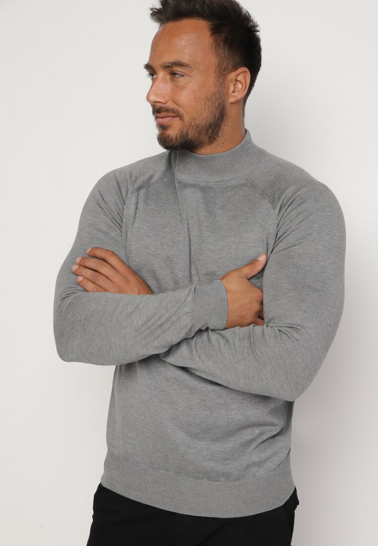 Сірий Светр