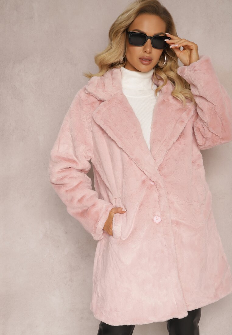 Рожеве Пальто