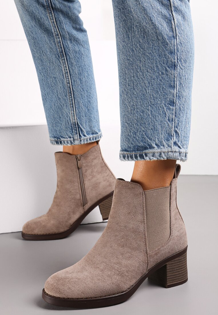 Бежеві Ботильйони