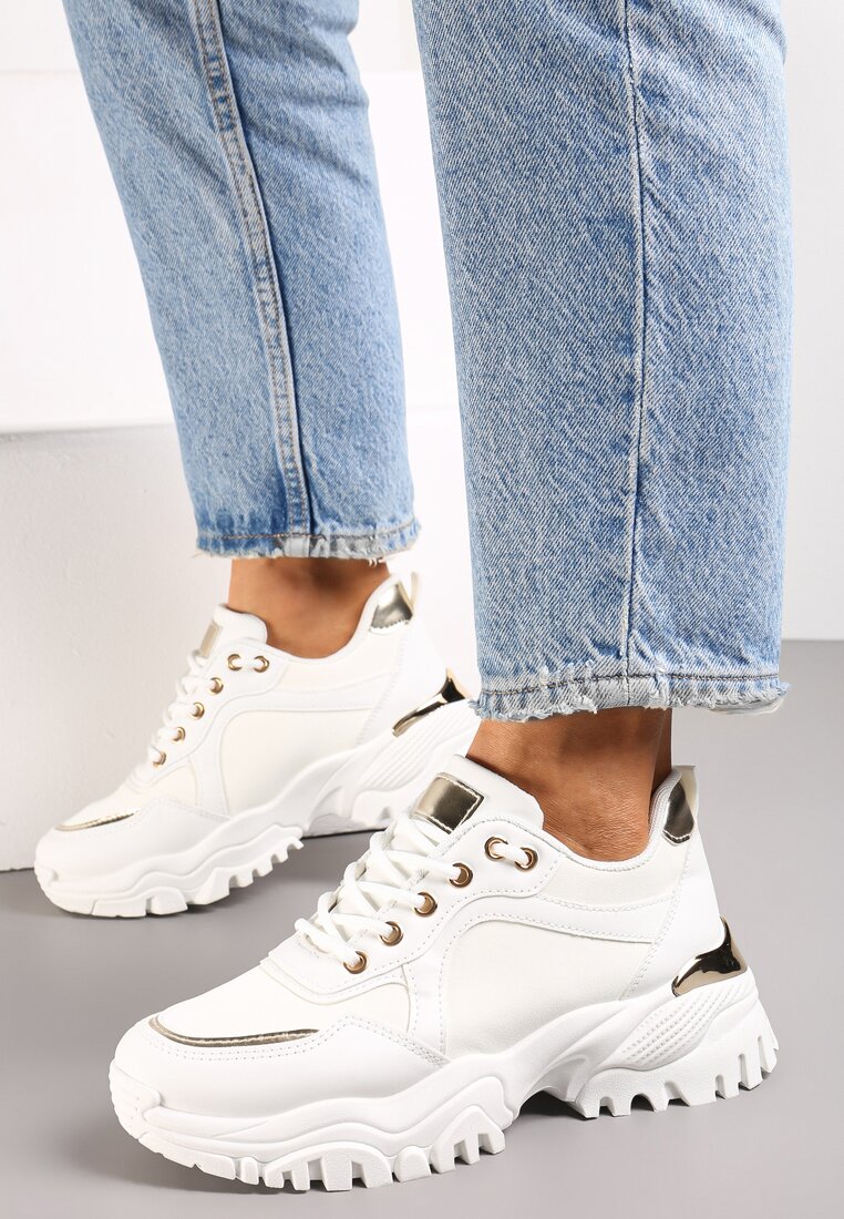 Білі Снікерси