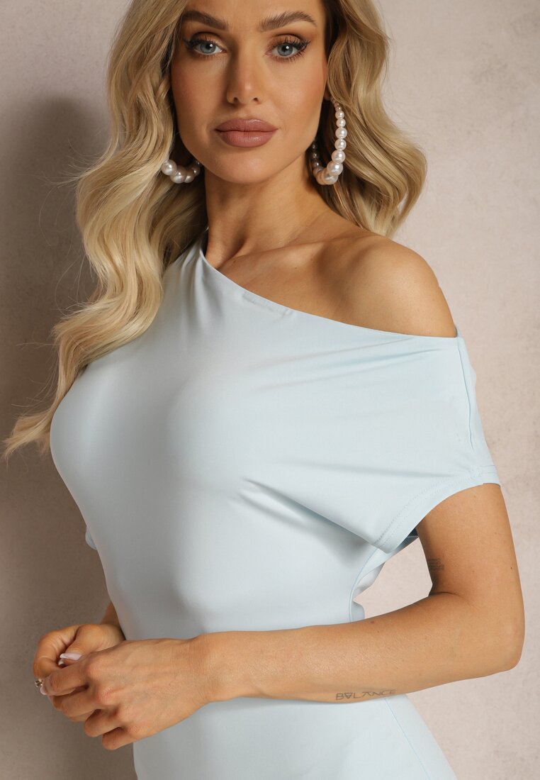 Блакитна Сукня
