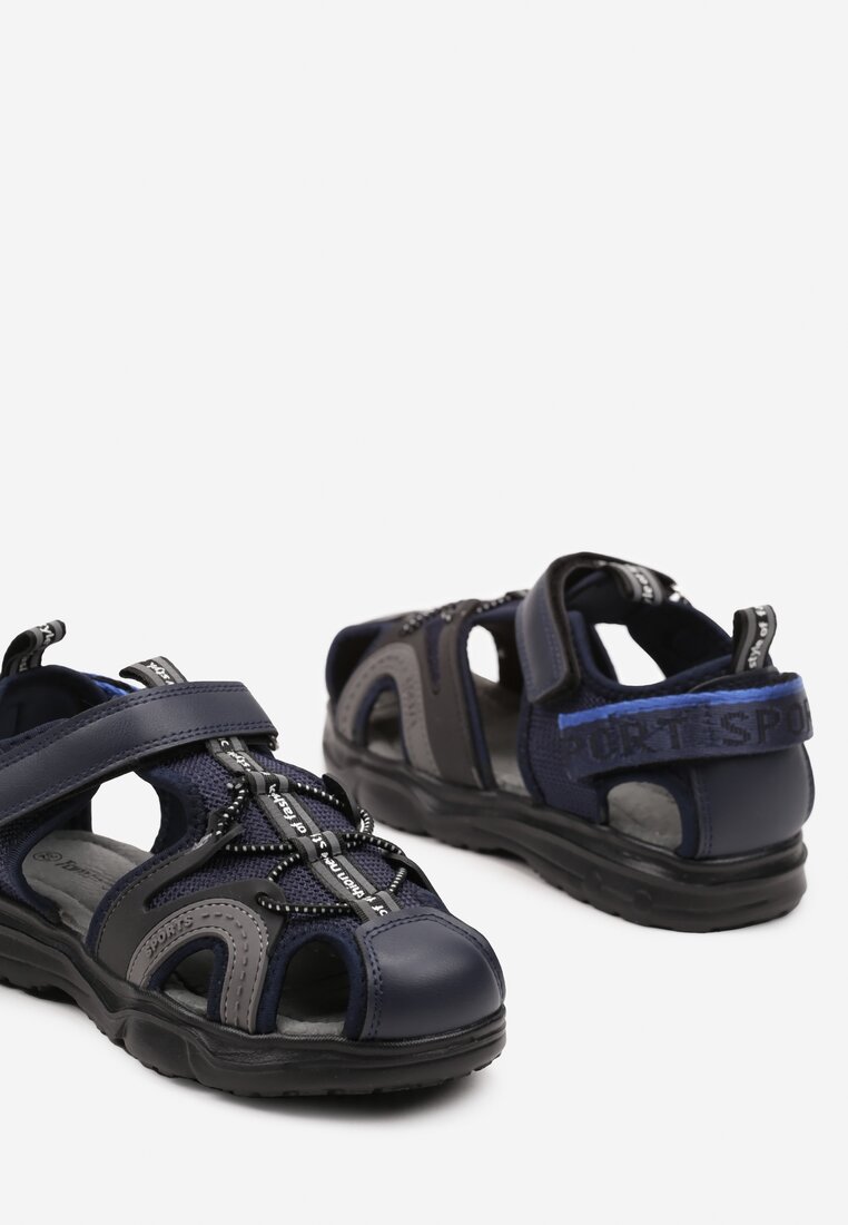 Сині Сандалі