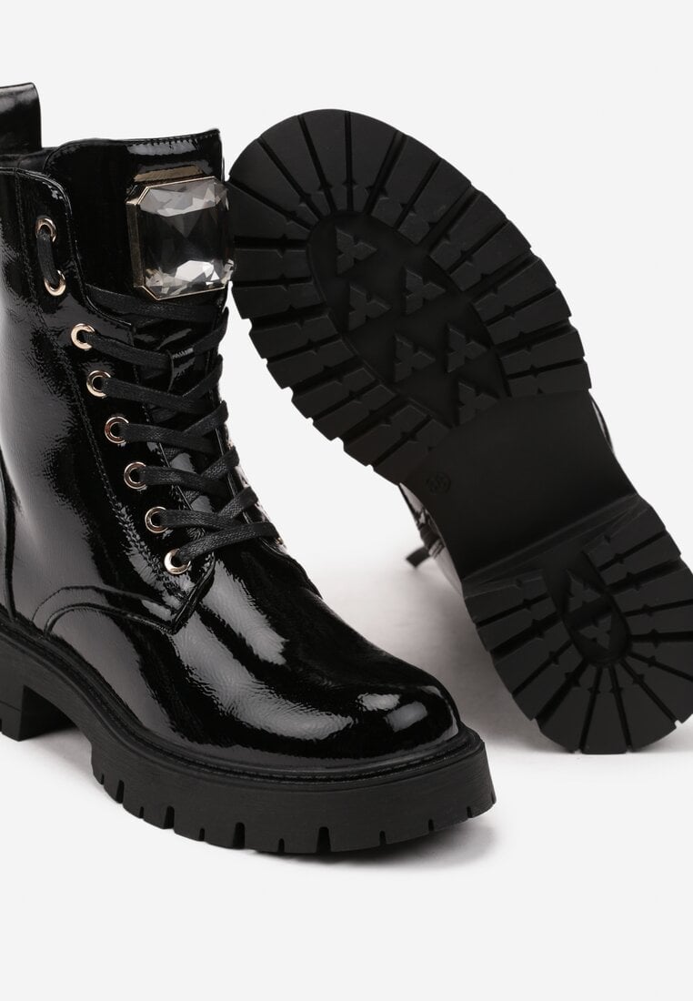 Чорні Черевики