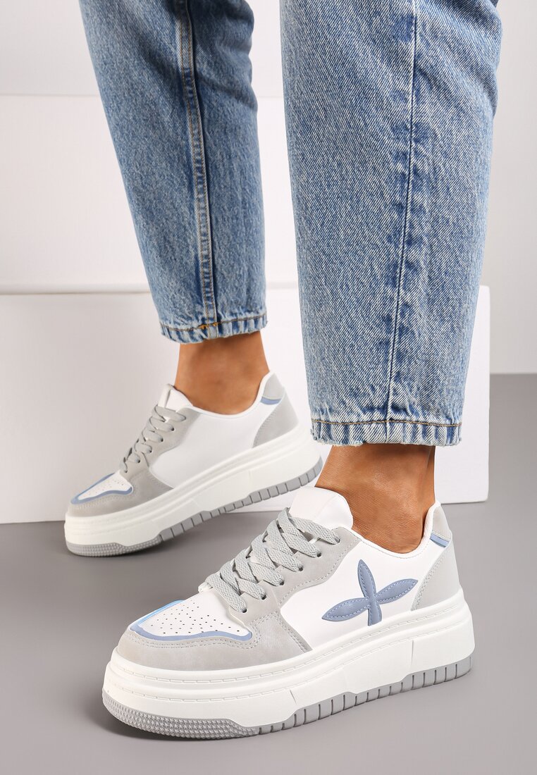 Білі Снікерси