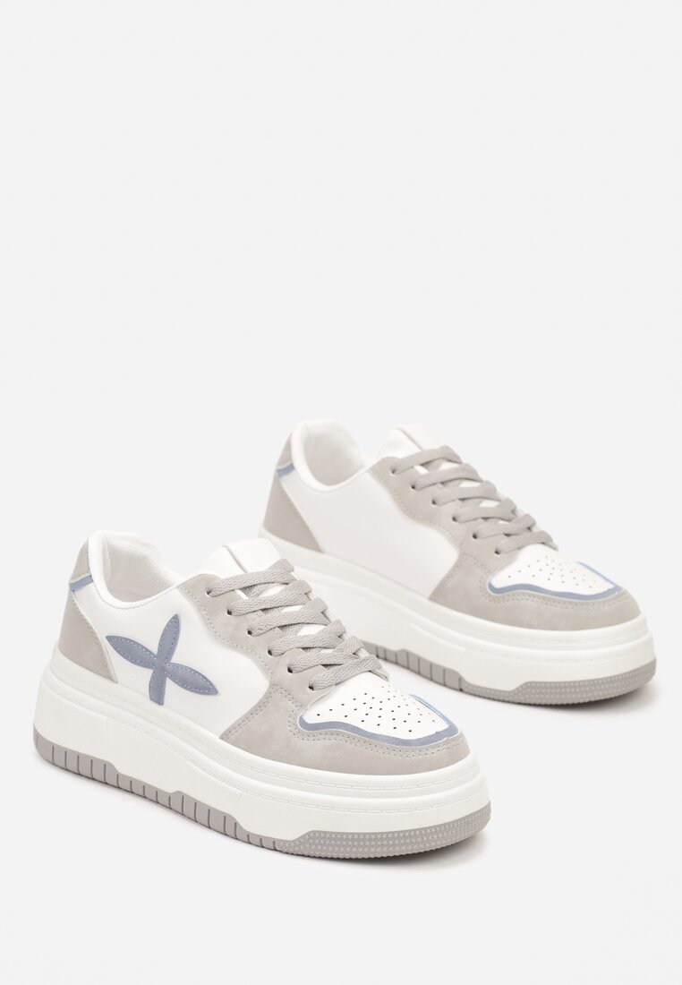 Білі Снікерси