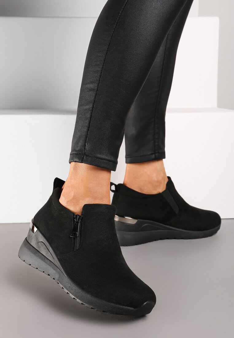 Чорні Снікерси