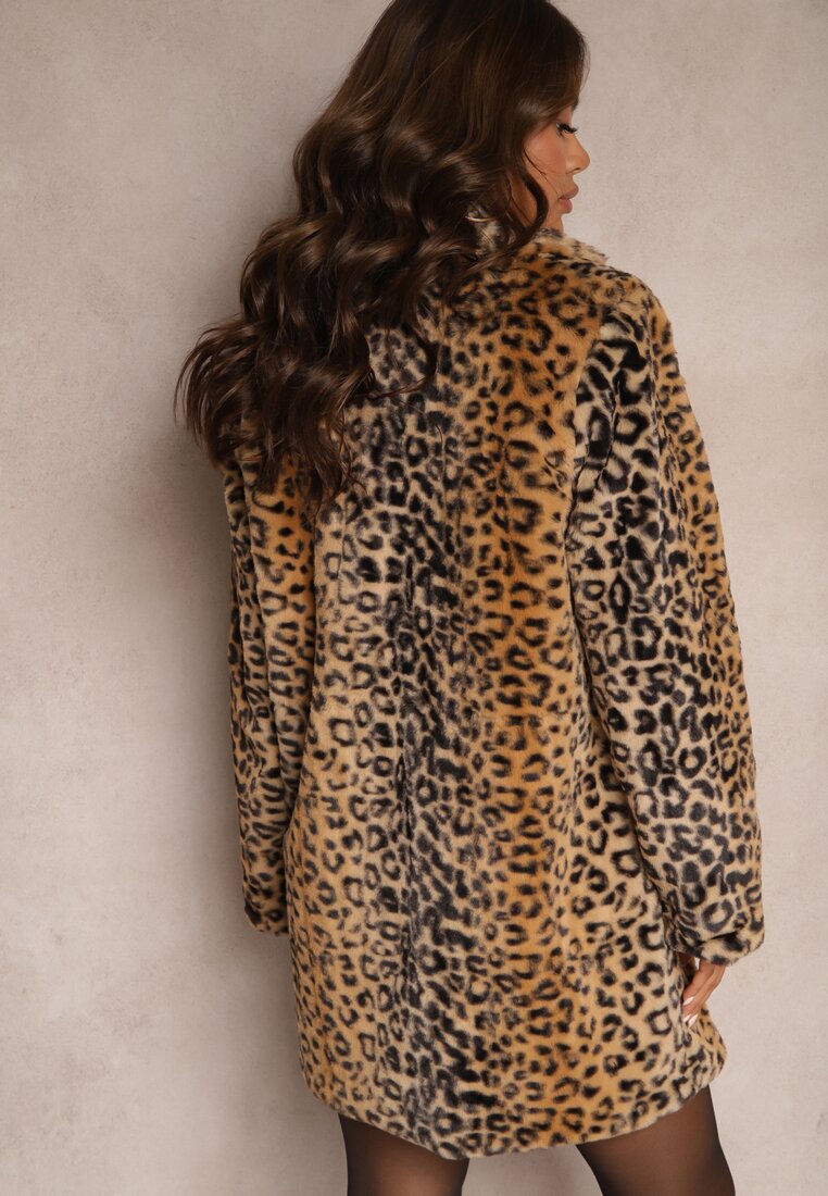 Бежеве Пальто