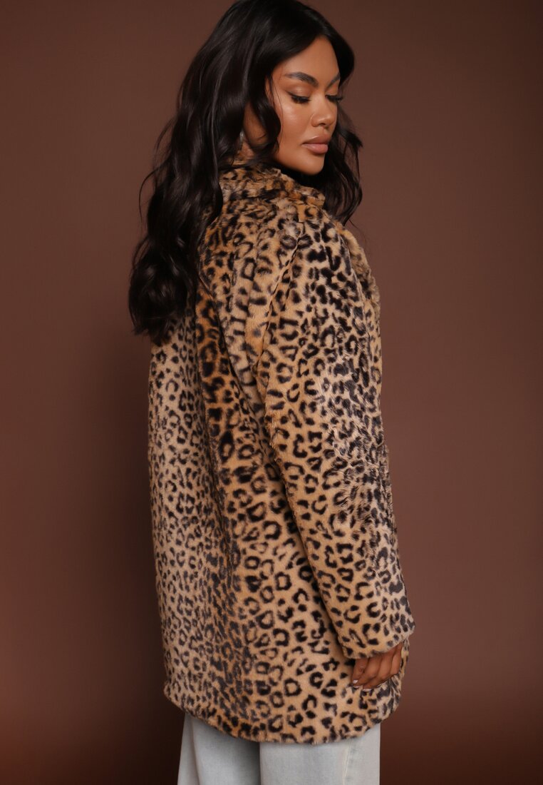 Бежеве Пальто