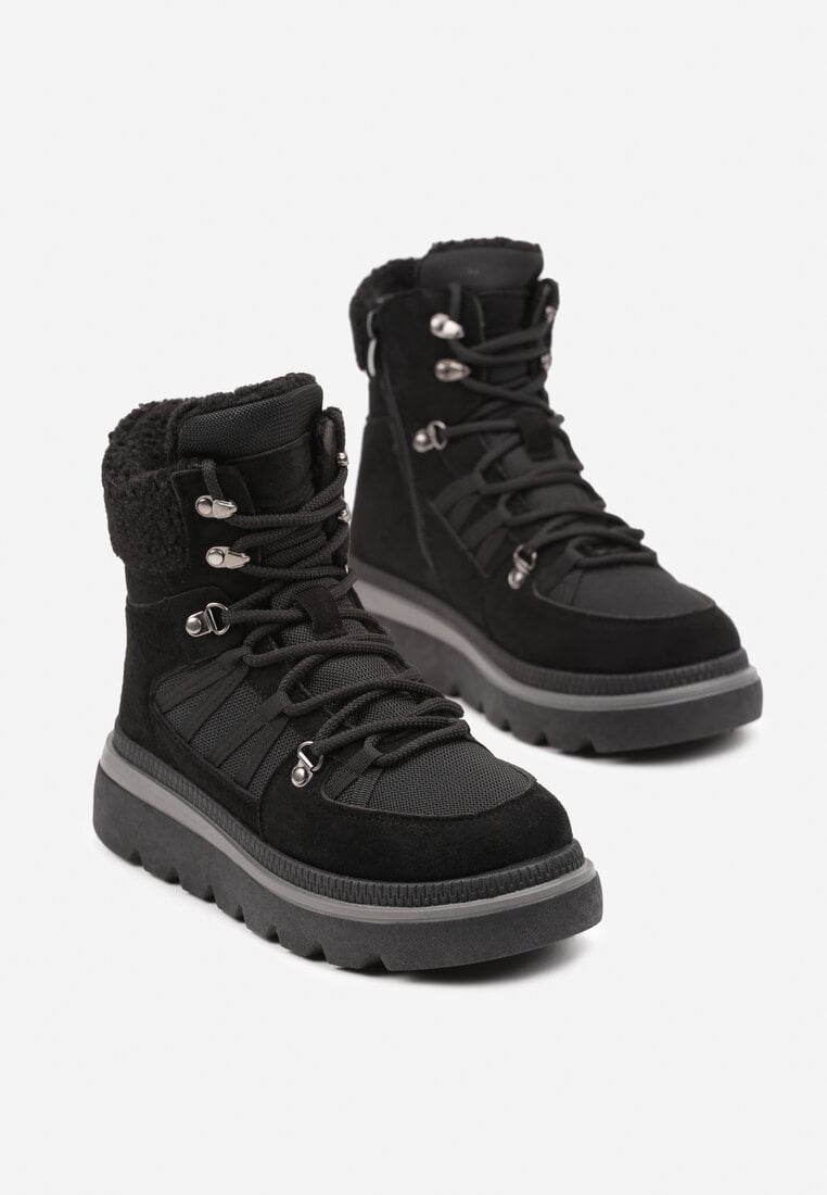 Чорні Черевики