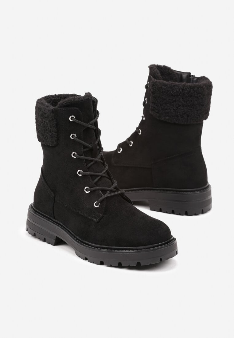 Чорні Черевики