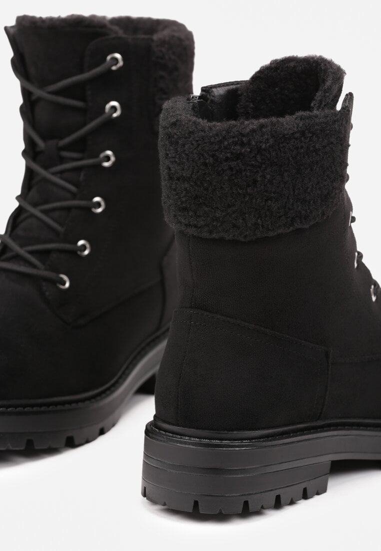 Чорні Черевики