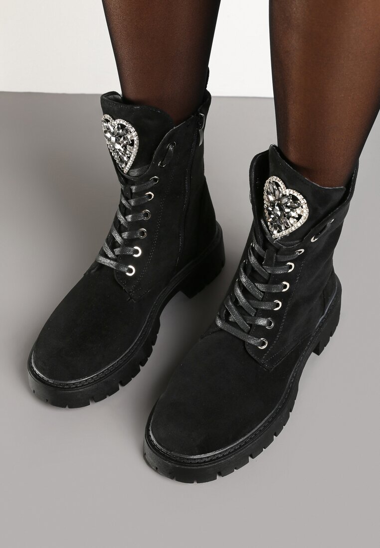 Чорні Черевики