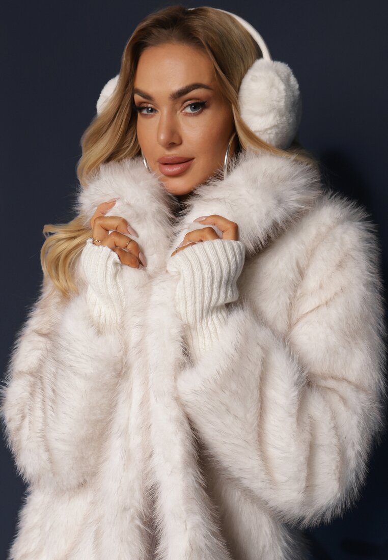 Біле Пальто