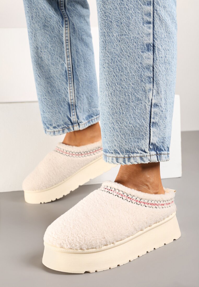 Бежеві Сноубутси