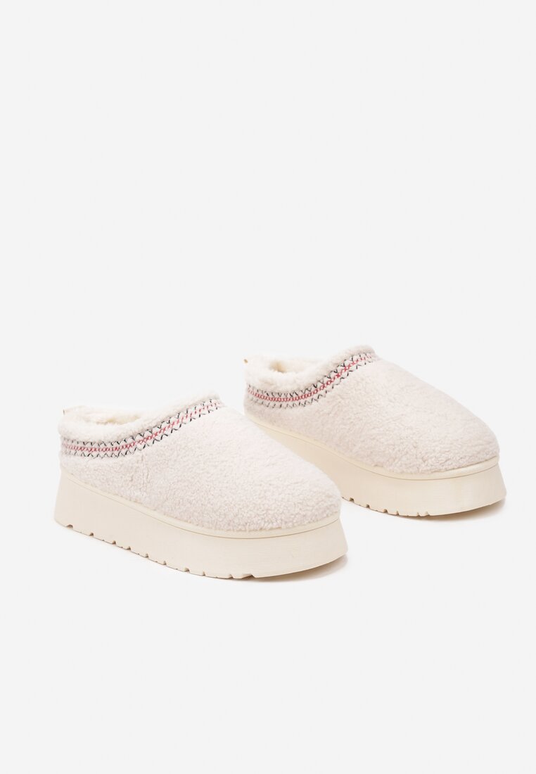 Бежеві Сноубутси