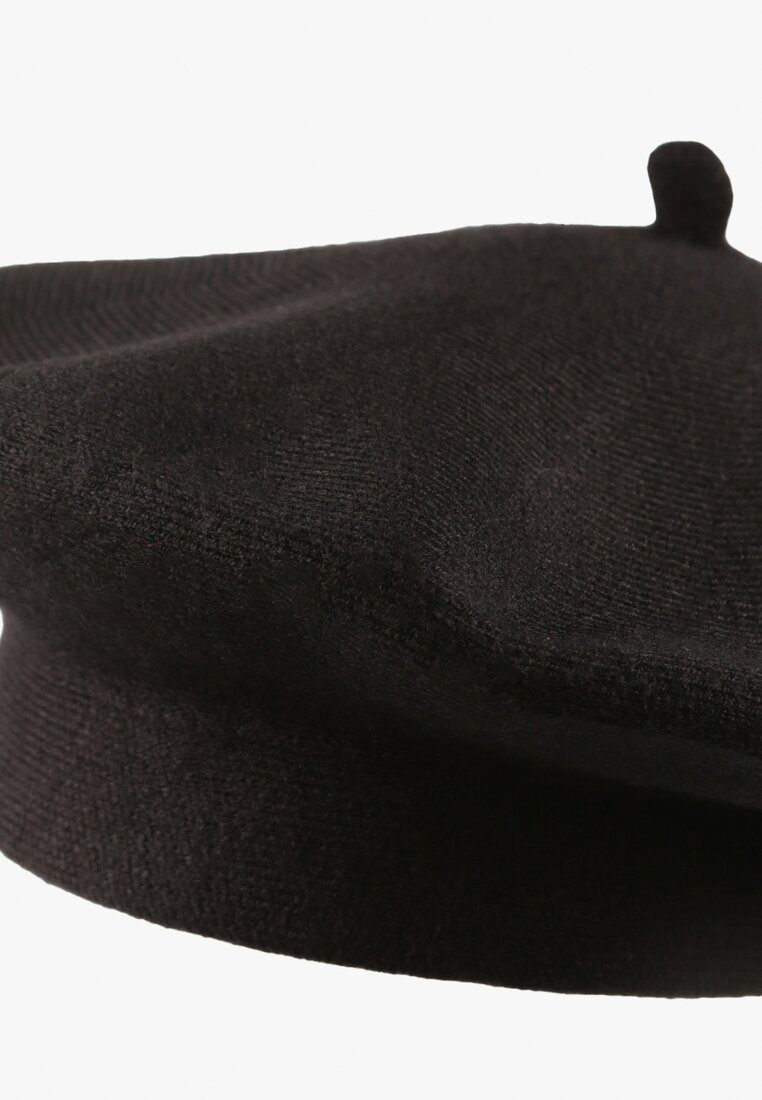 Чорна Шапка