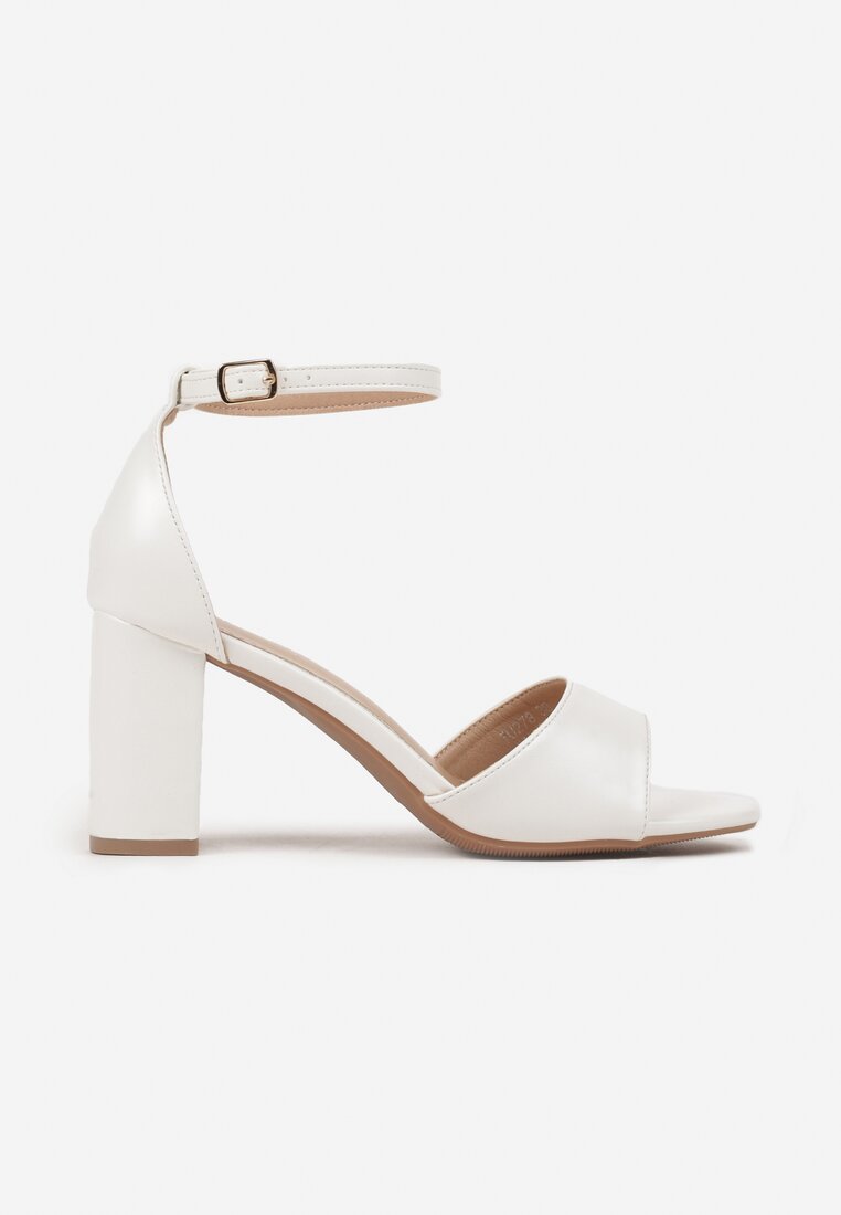 Білі Босоніжки