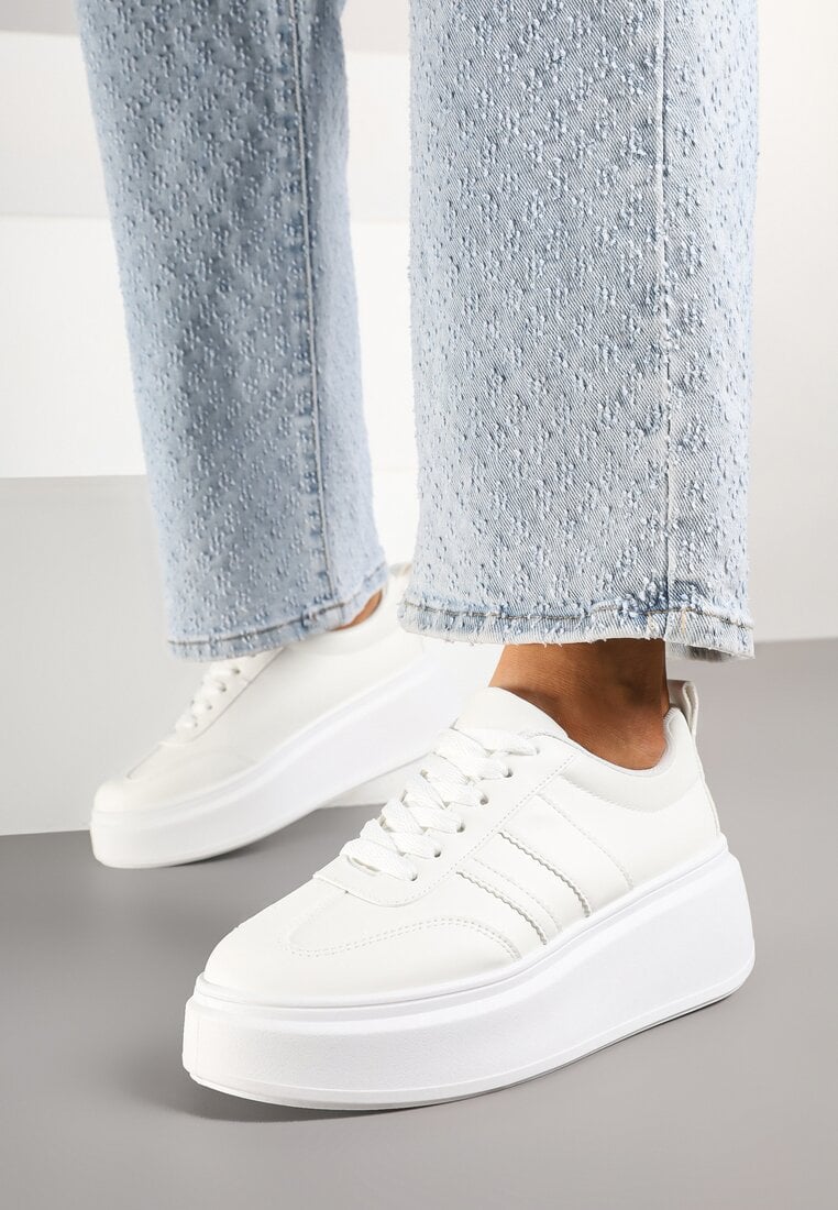 Білі Снікерси