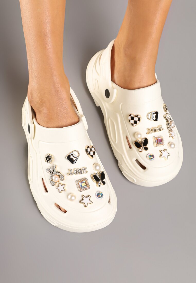 Білі Шльопанці