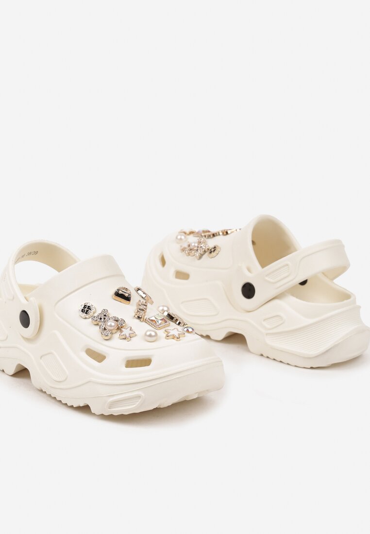 Білі Шльопанці