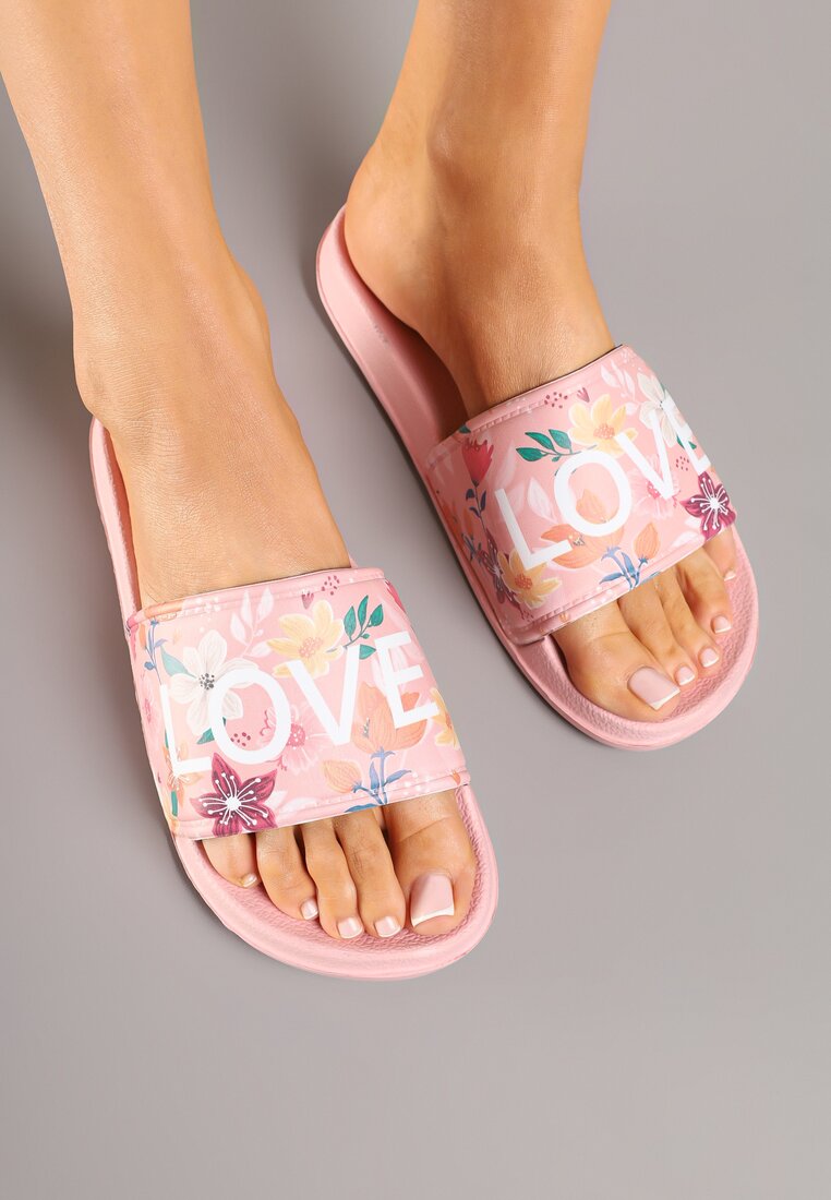 Рожеві Шльопанці