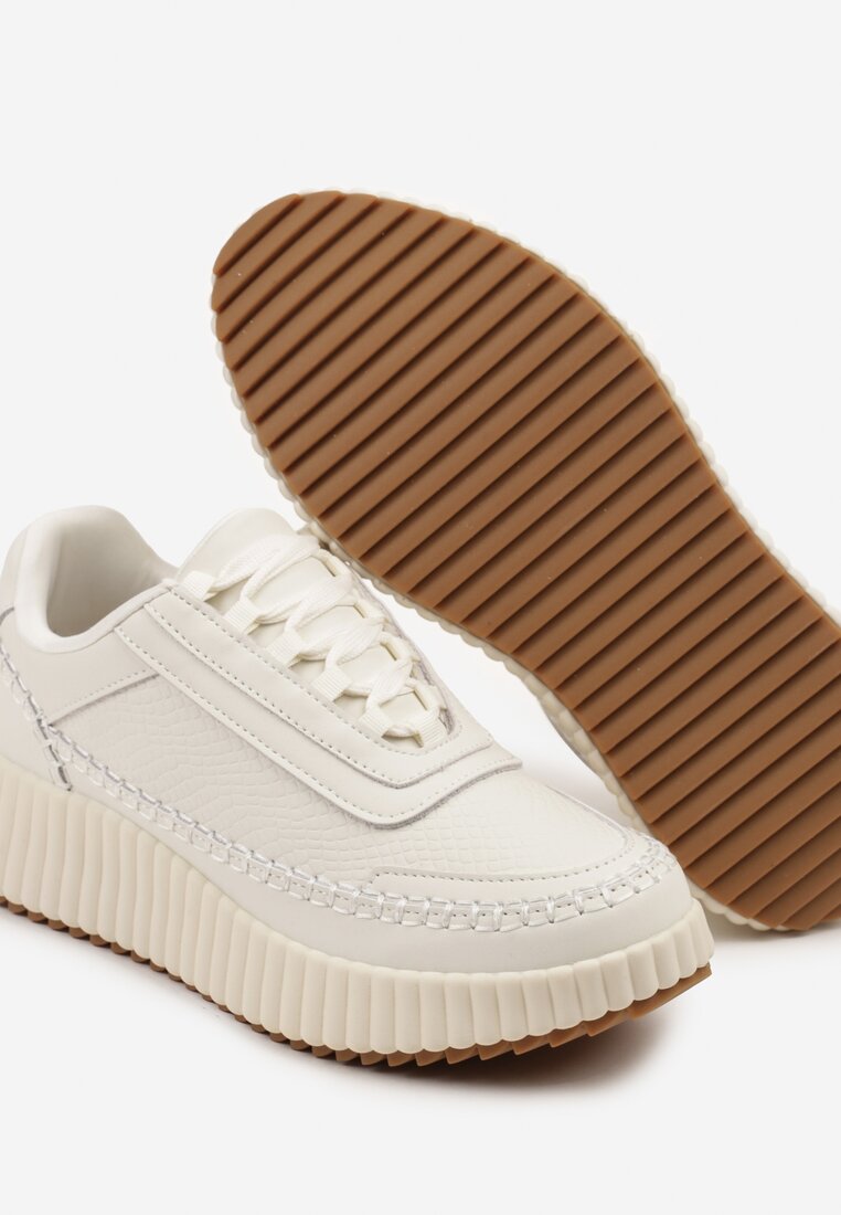 Білі Снікерси