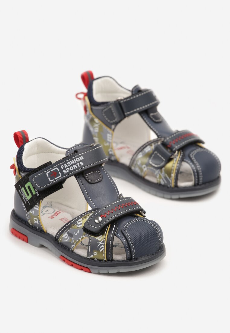 Блакитні Сандалі