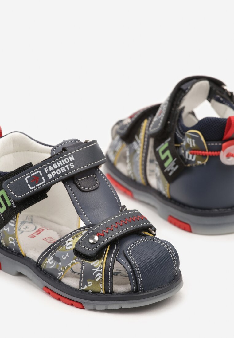 Блакитні Сандалі