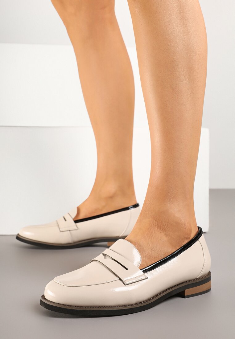 Бежеві Лофери