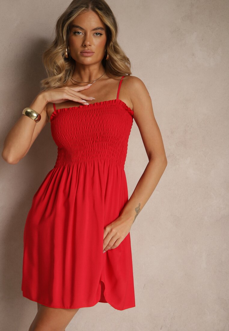 Червона Сукня