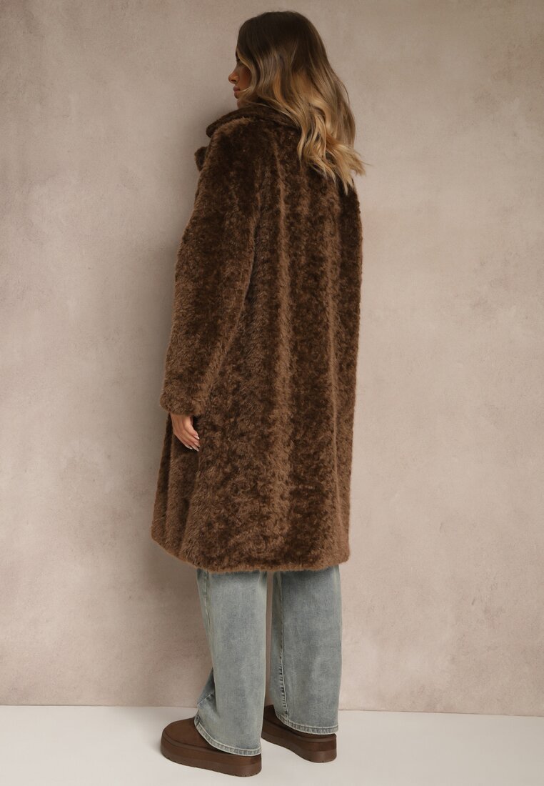 Коричневе Пальто